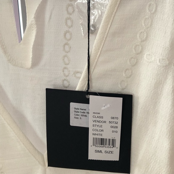 Nightwalker white lace embroidered dress - Picture 4 of 5